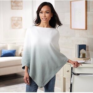 NWOT Barefoot Dreams CozyChic Ultra Lite Poncho in Waterfall